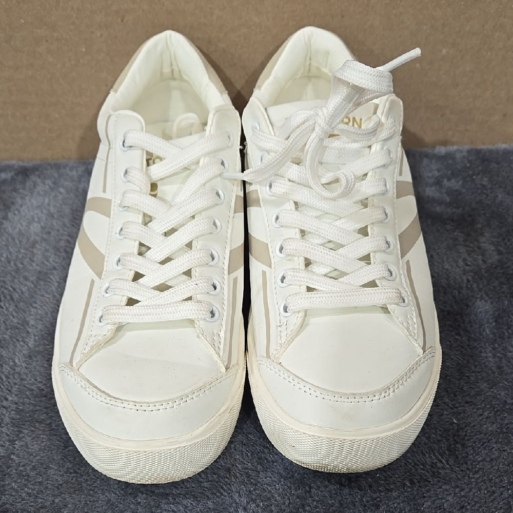 TRETORN Women's Hopper Sneaker Size 8M